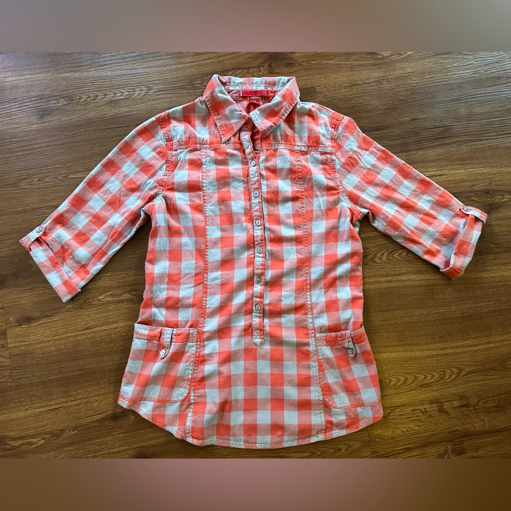 Vintage Liv Red and Grey Plaid 3/4 Roll Tab Sleeve and Button Up Shirt